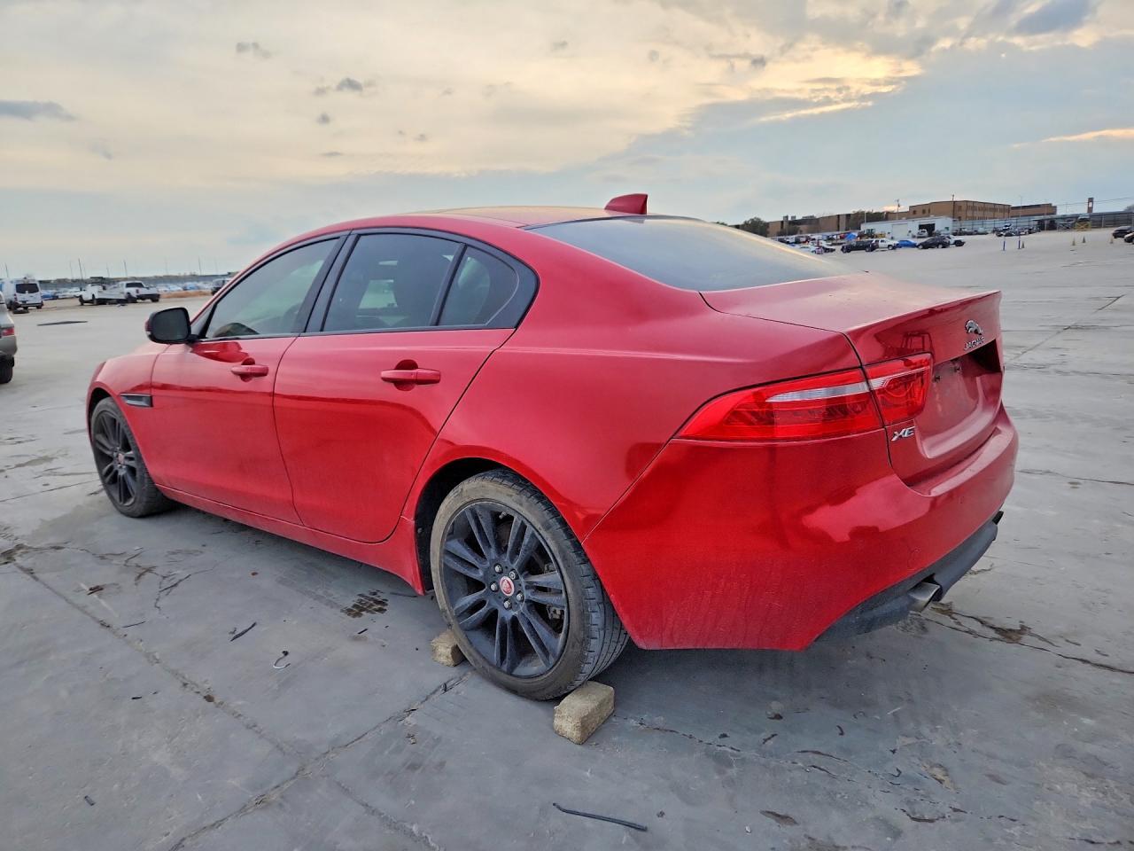 2018 Jaguar Xe Prestige 2WD 25T 4C 4D Sedan