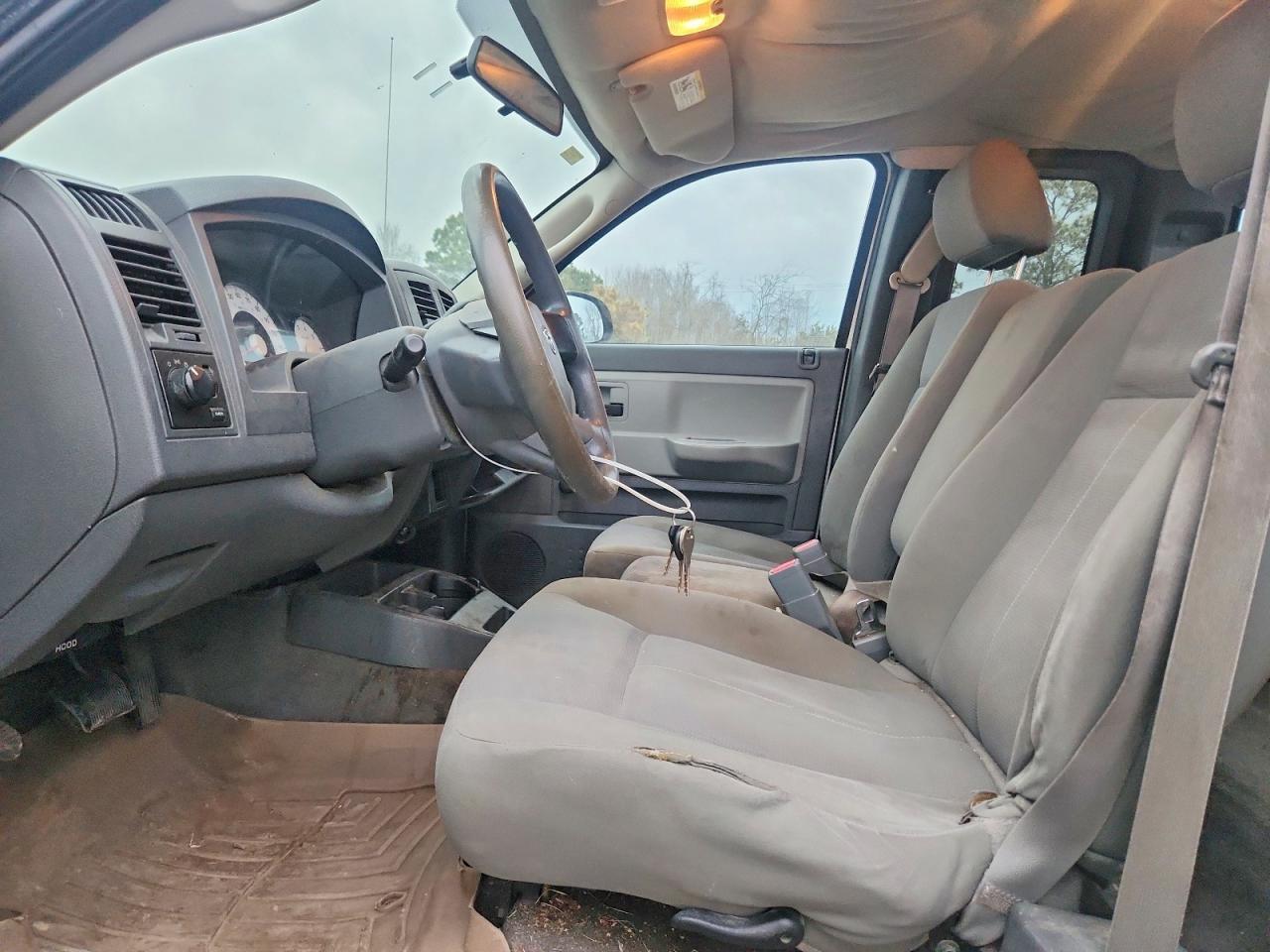 2006 Dodge Dakota st