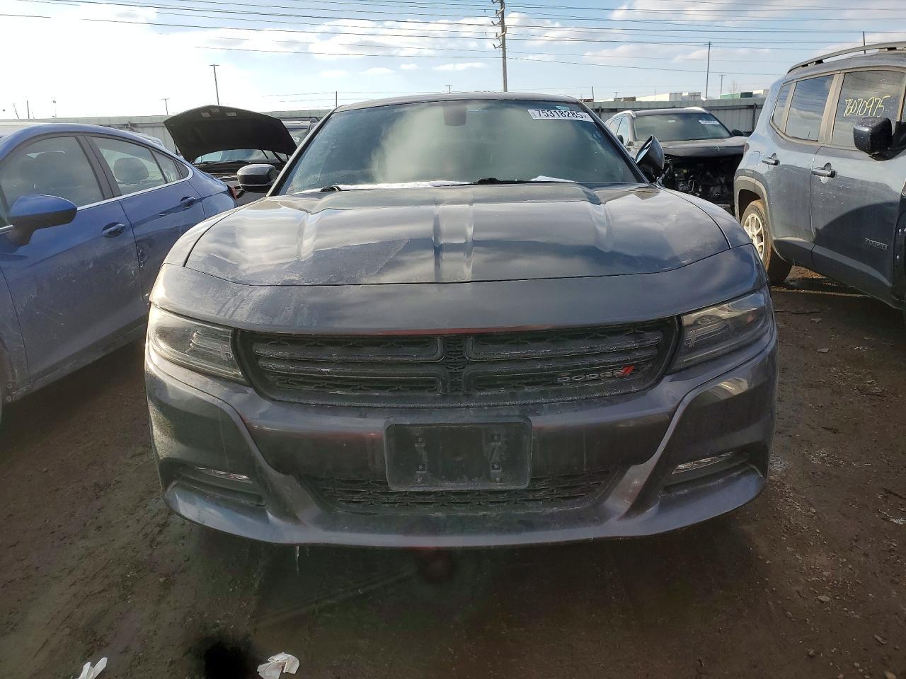 2016 Dodge Charger sxt