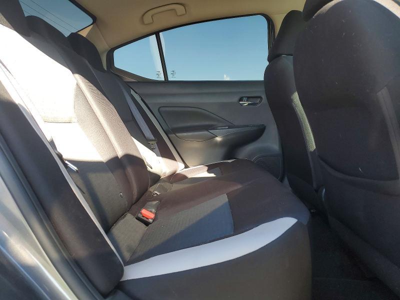 2020 Nissan Versa sv