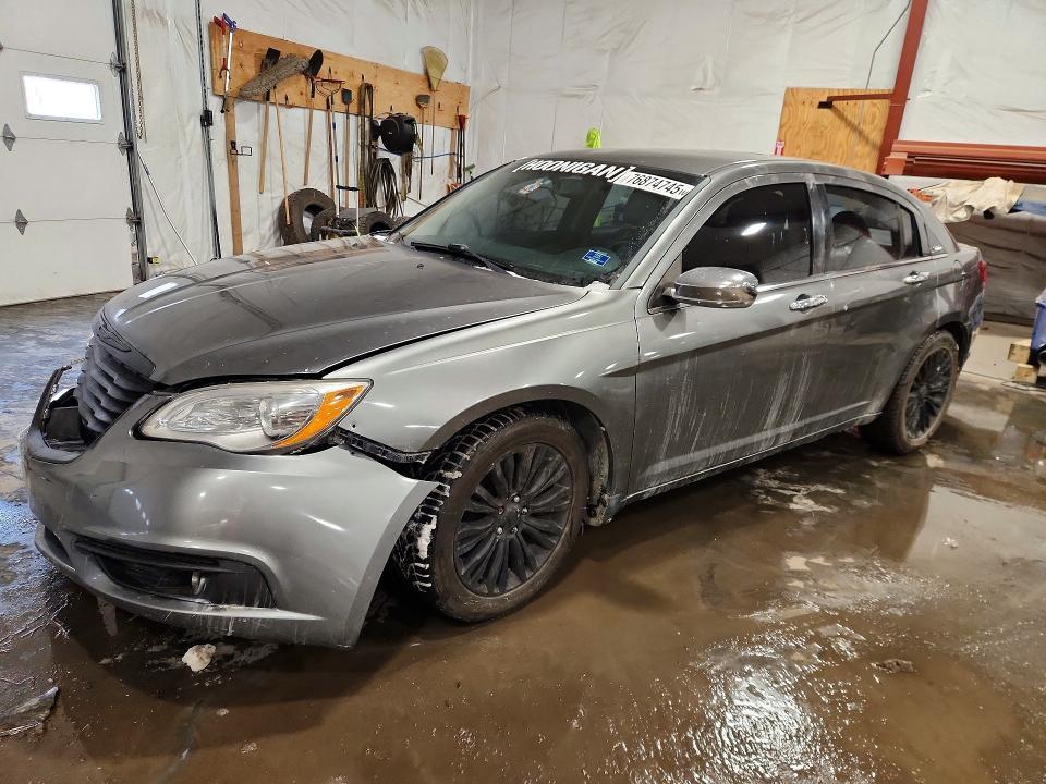 2013 Chrysler 200 Limited