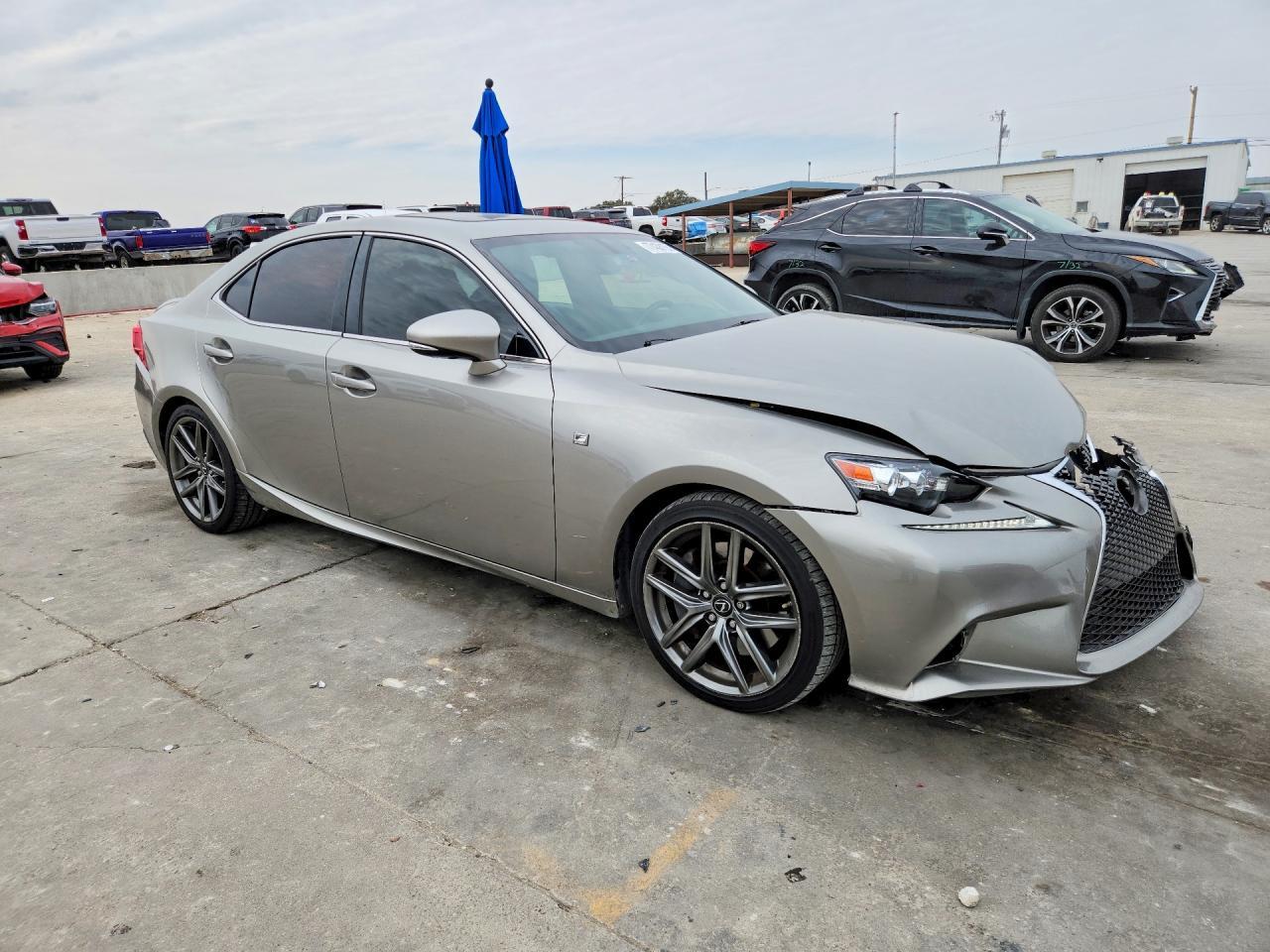 2016 Lexus IS