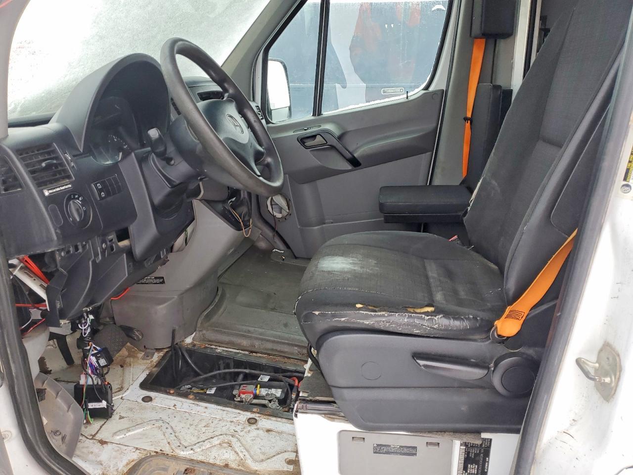 2014 Mercedes-Benz 2022 Mercedes Benz Sprinter 2500 Delivery Van