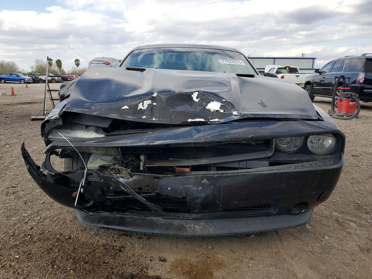 2014 Dodge Challenger sxt