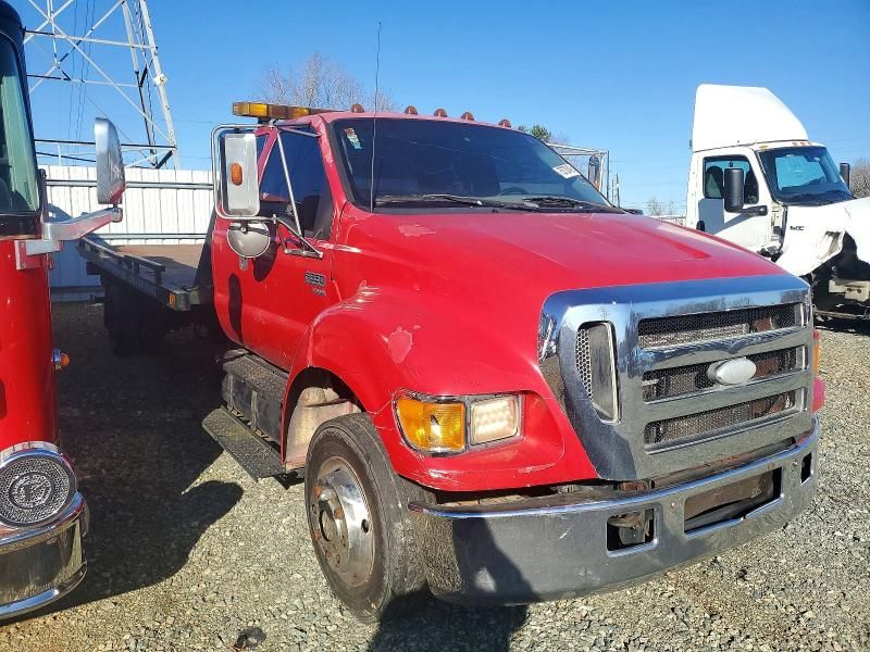 2005 Ford F650 Super Duty Rollback Truck