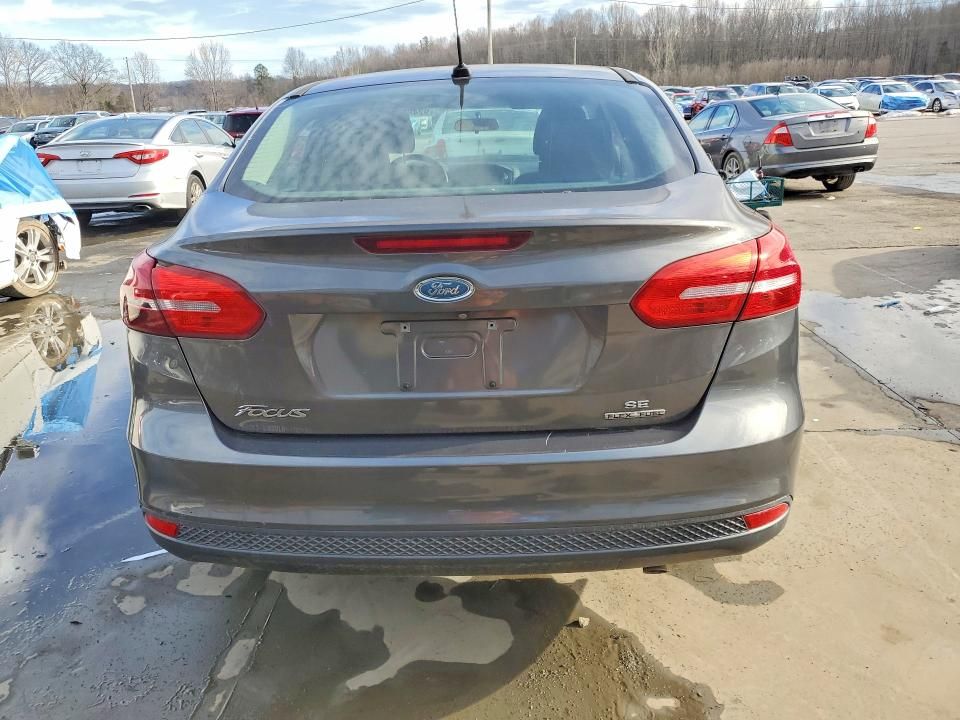 2015 Ford Focus se