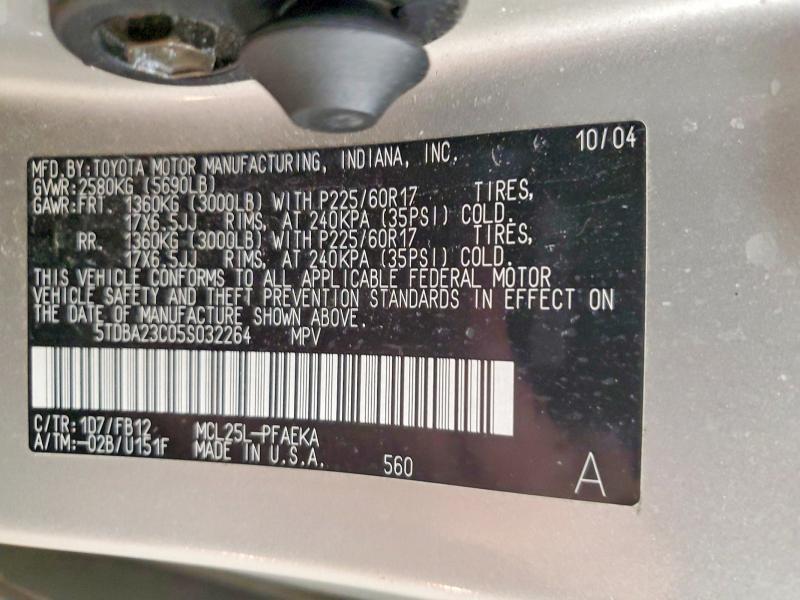 2005 Toyota Sienna le