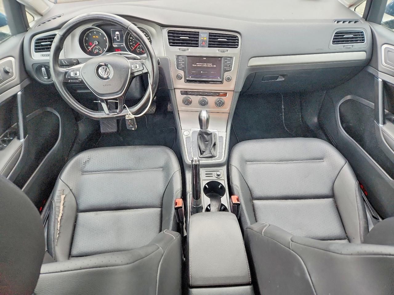 2017 Volkswagen Golf s