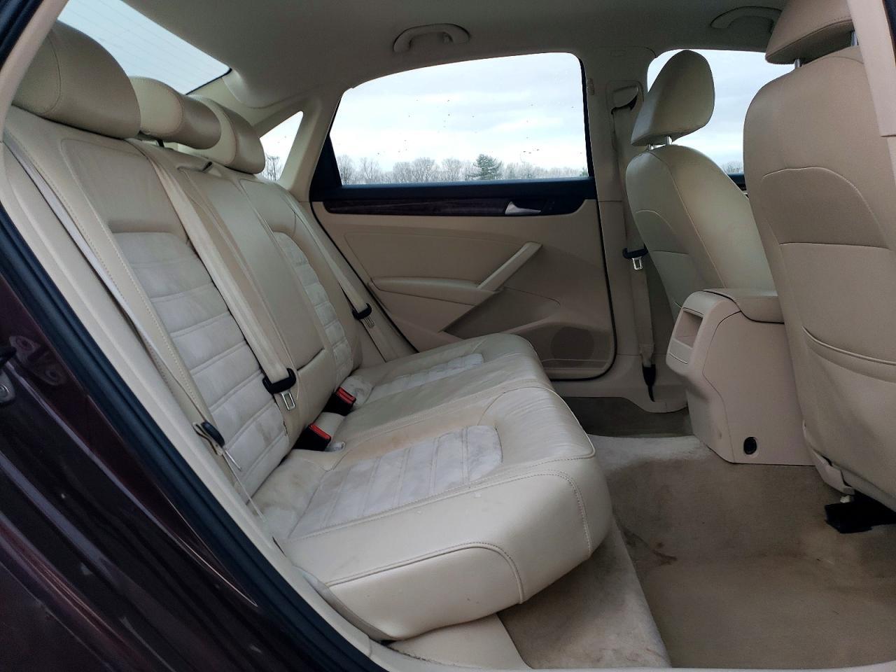 2012 Volkswagen Passat sel