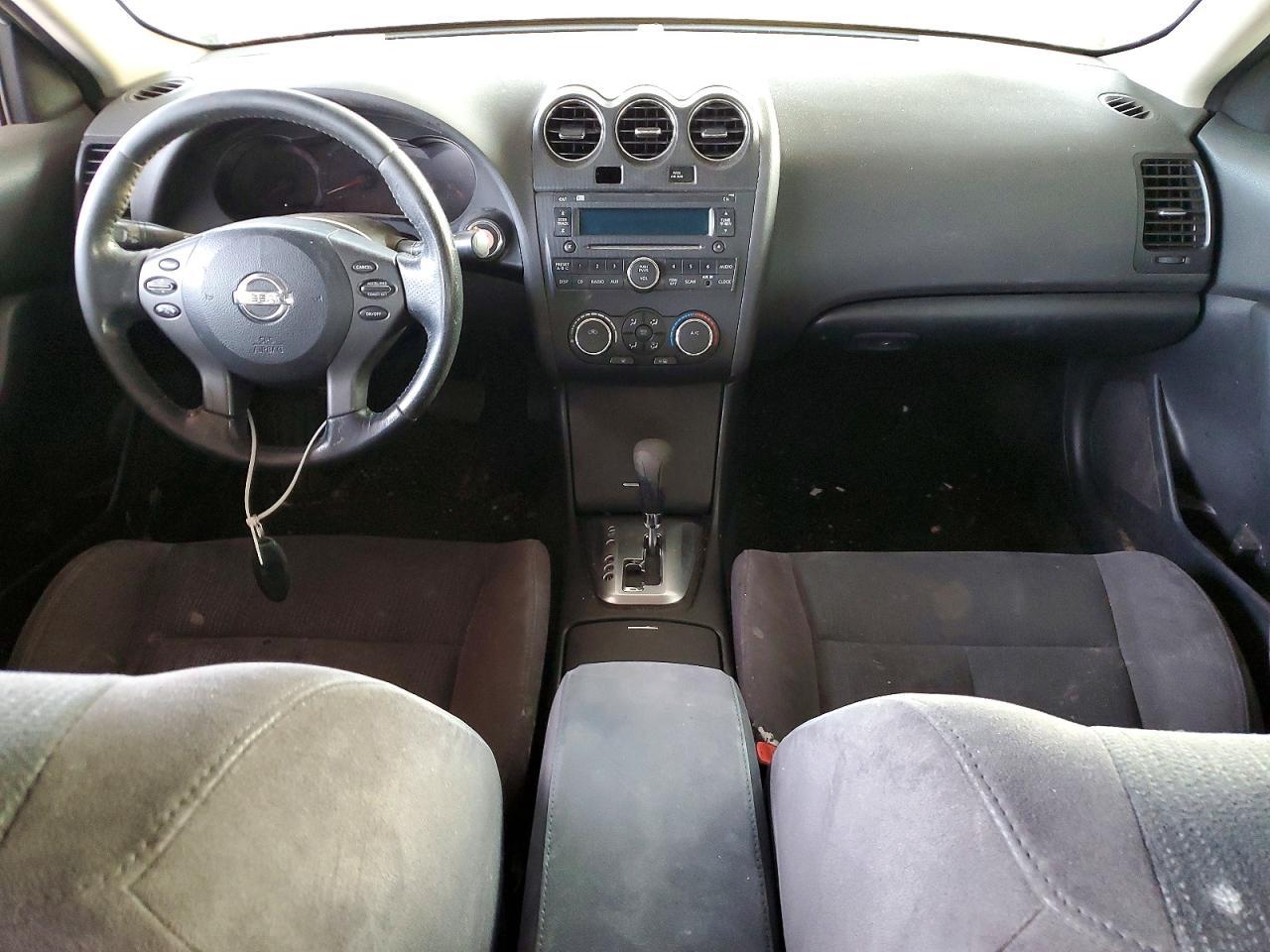 2011 Nissan Altima Base