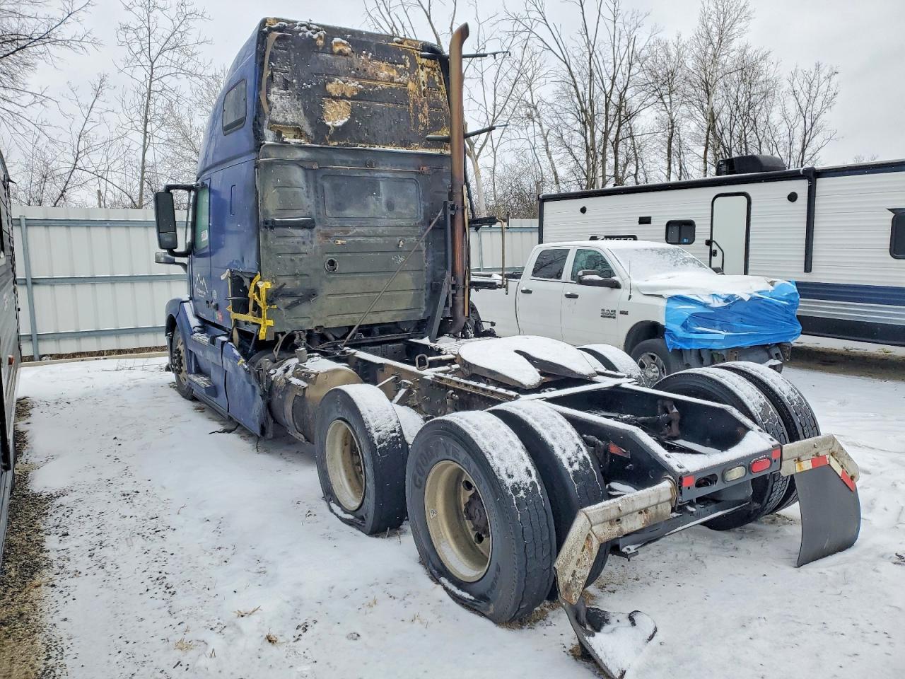 2016 Volvo VNL Semi Truck