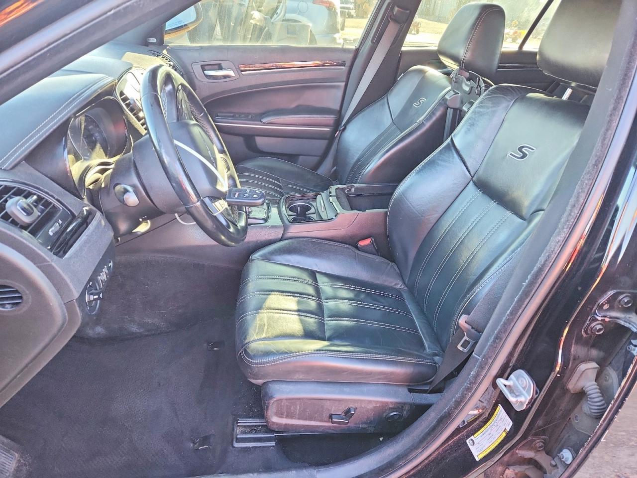 2018 Chrysler 300 s