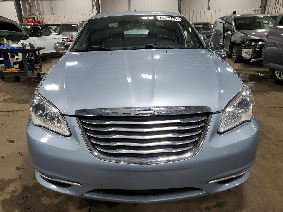 2012 Chrysler 200 Limited