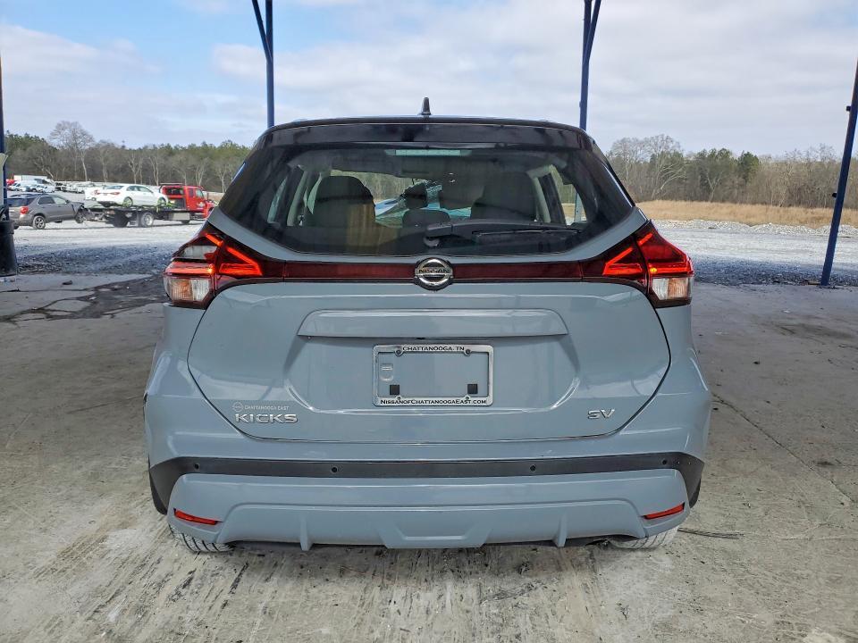 2021 Nissan Kicks sv