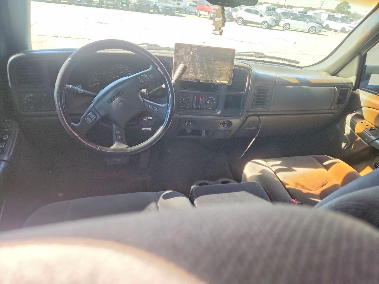 2005 GMC New Sierra C1500