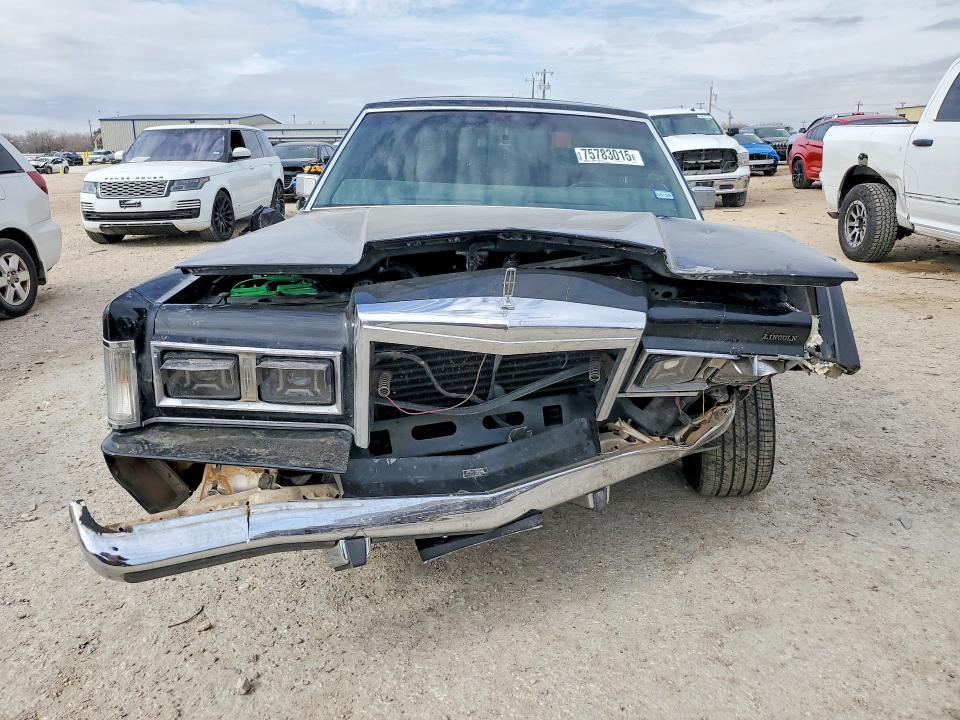 1988 Lincoln Town car Signature