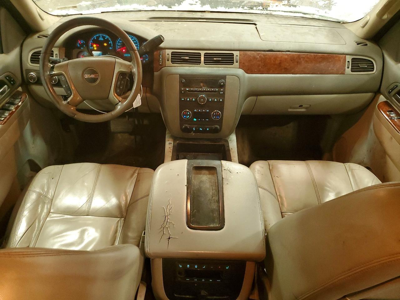 2010 GMC Yukon slt