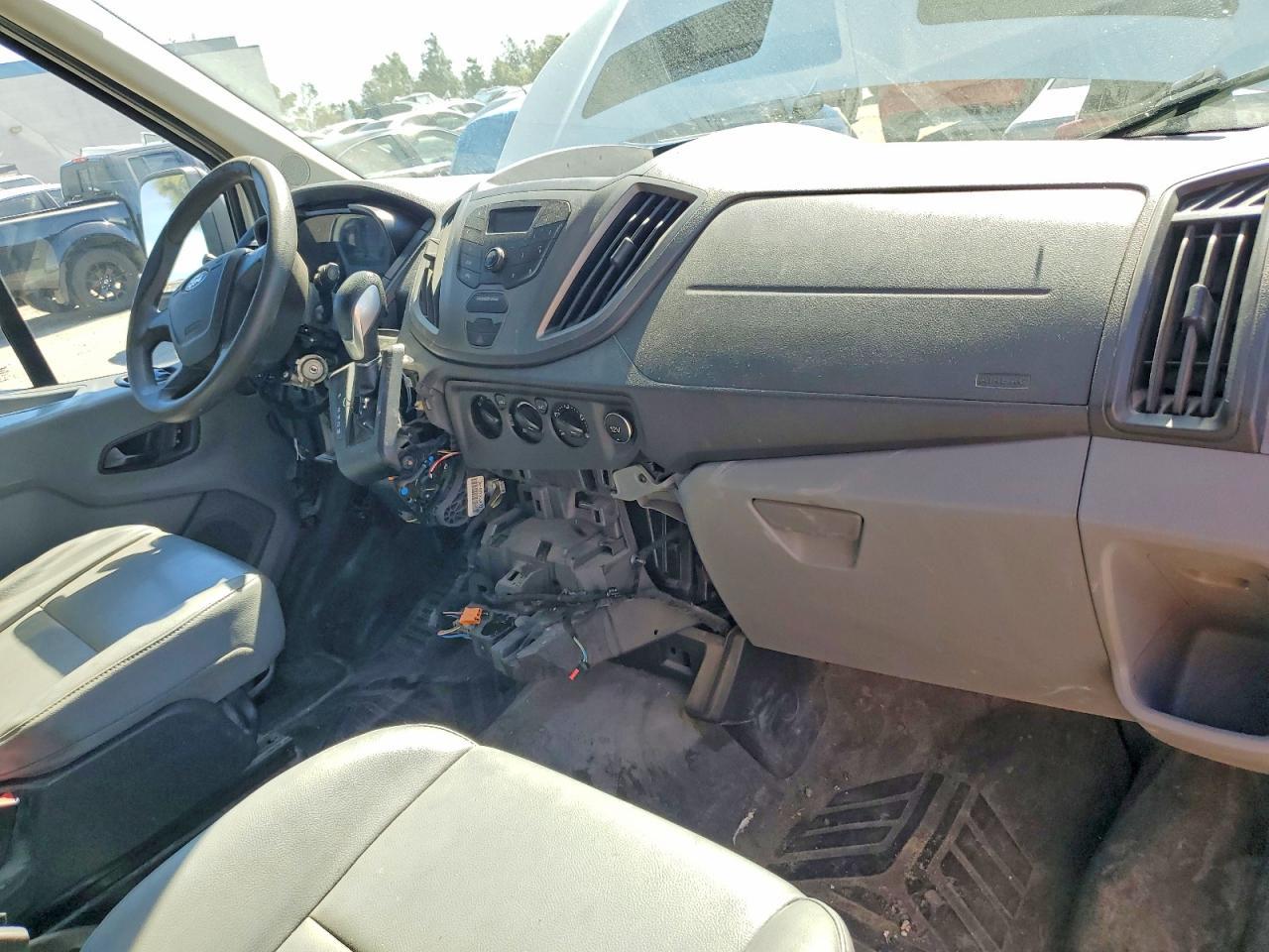 2016 Ford Transit T-250