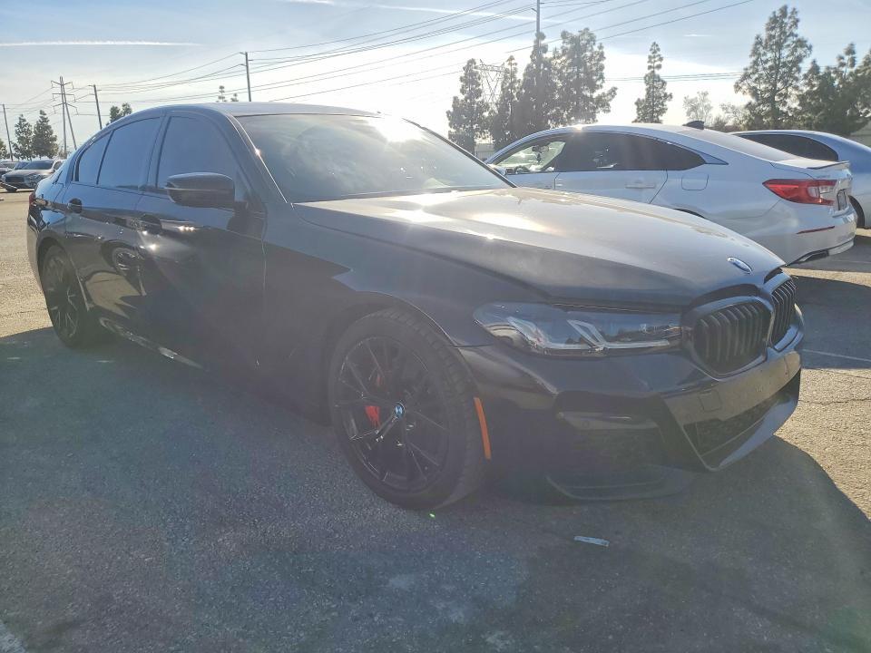 2022 BMW 530 i
