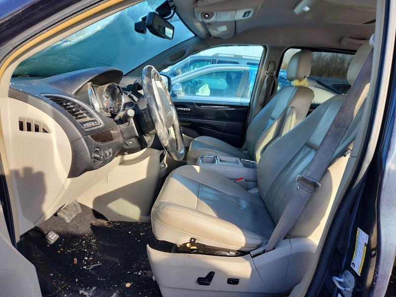 2014 Chrysler Town & Country Touring l