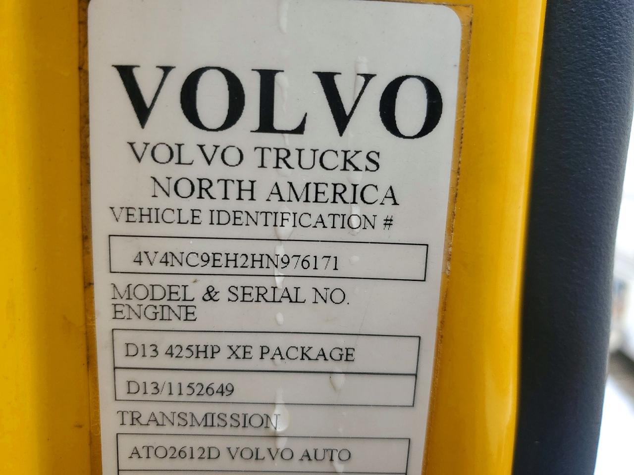 2017 Volvo VNL Semi Truck