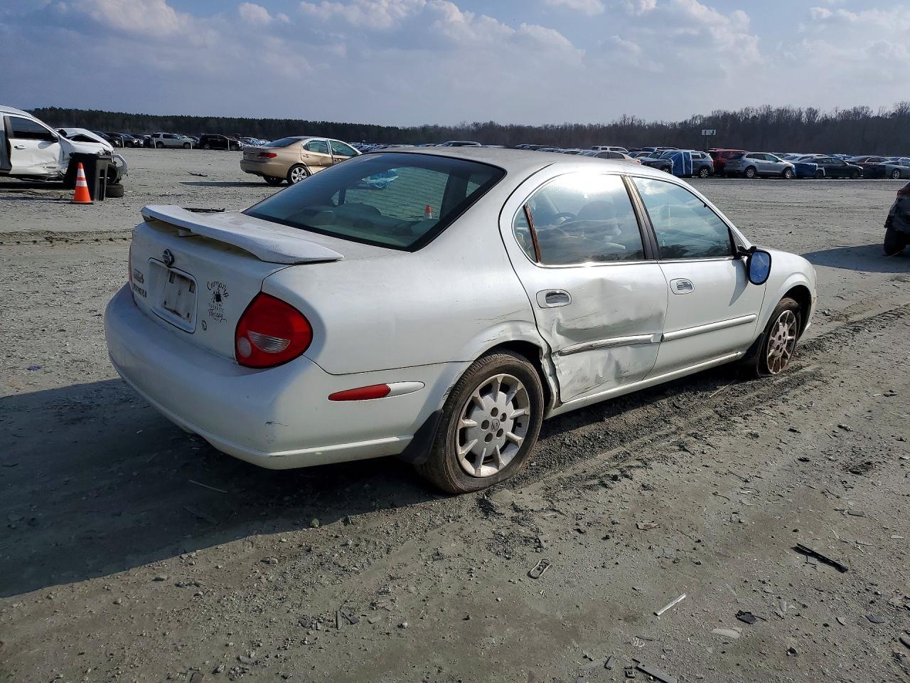 2000 Nissan Maxima gle