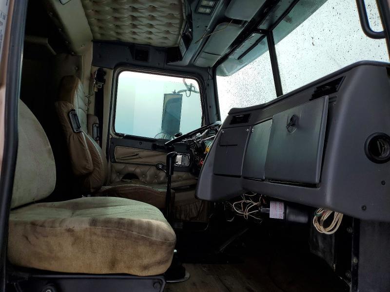 1999 Western Star 4900E Semi Truck