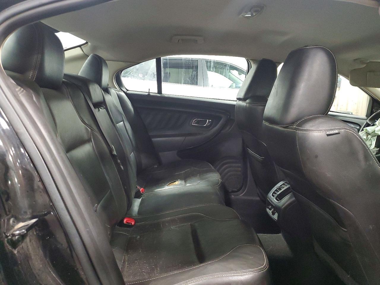 2010 Ford Taurus Limited