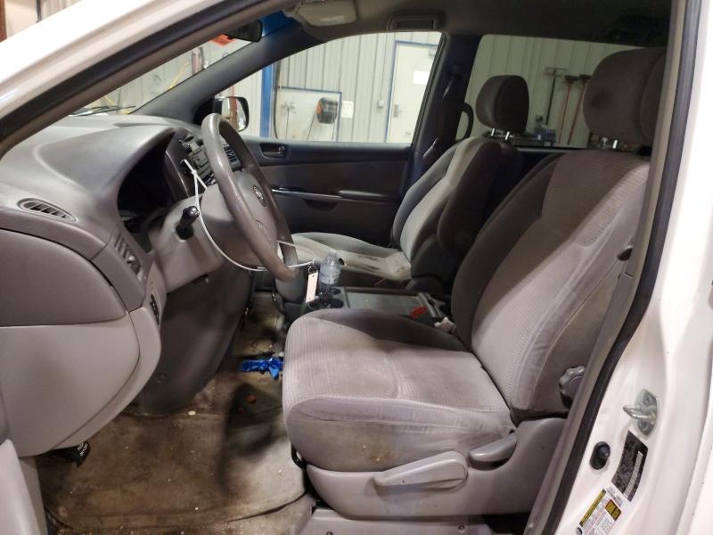 2007 Toyota Sienna le 8-passenger