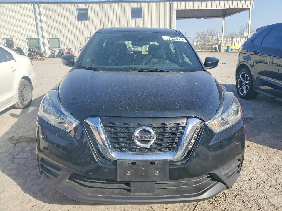 2020 Nissan Kicks s