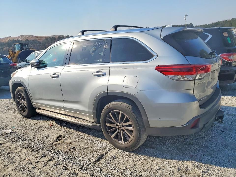 2018 Toyota Highlander se