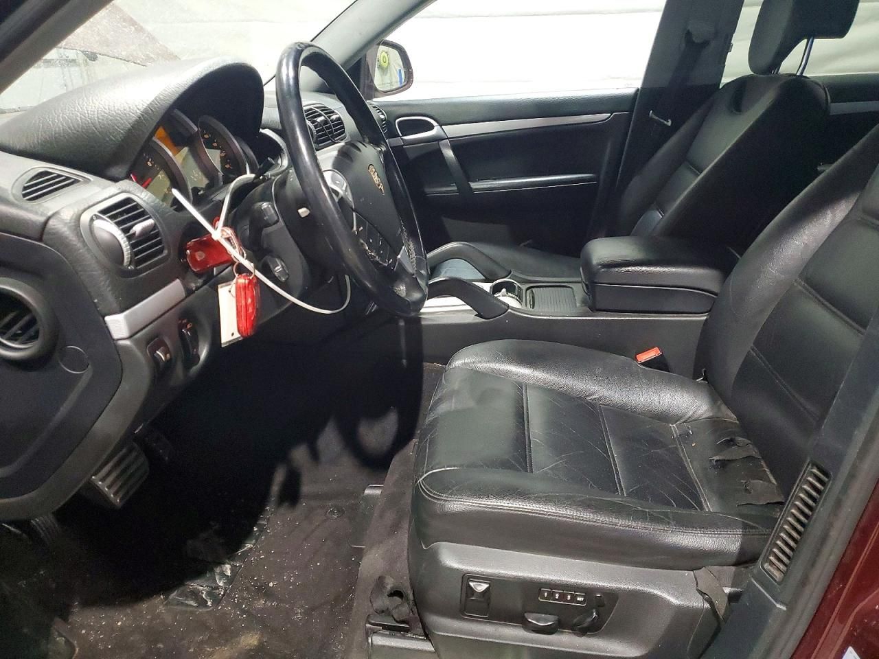 2005 Porsche Cayenne s