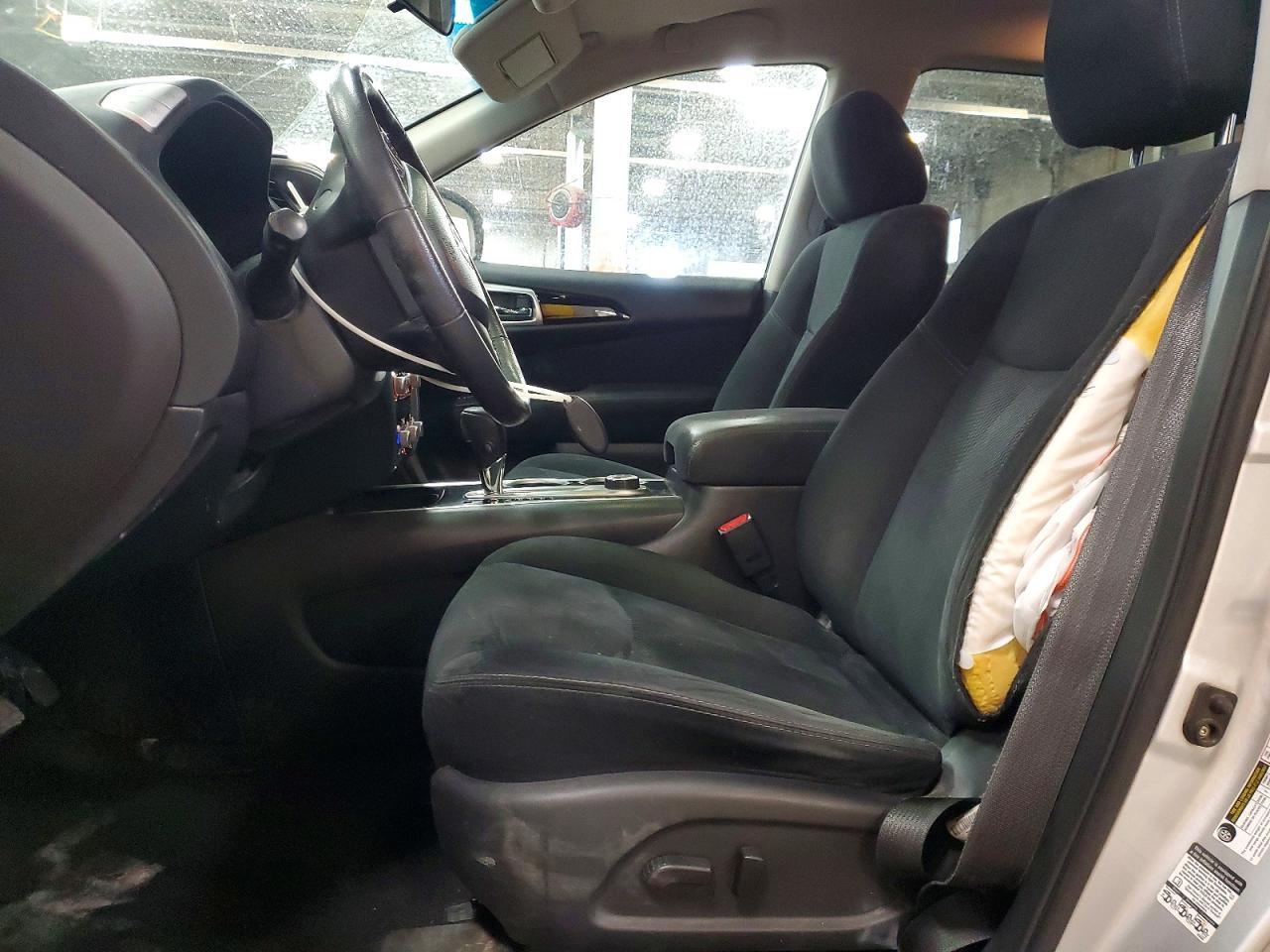 2014 Nissan Pathfinder s