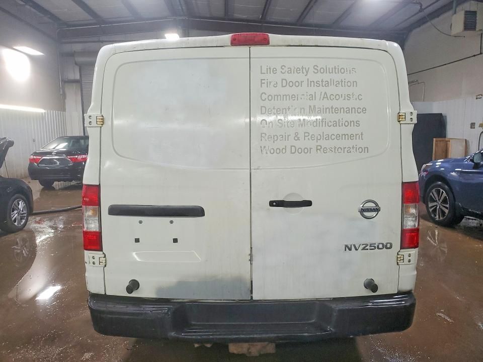 2017 Nissan Nv 2500 hd s