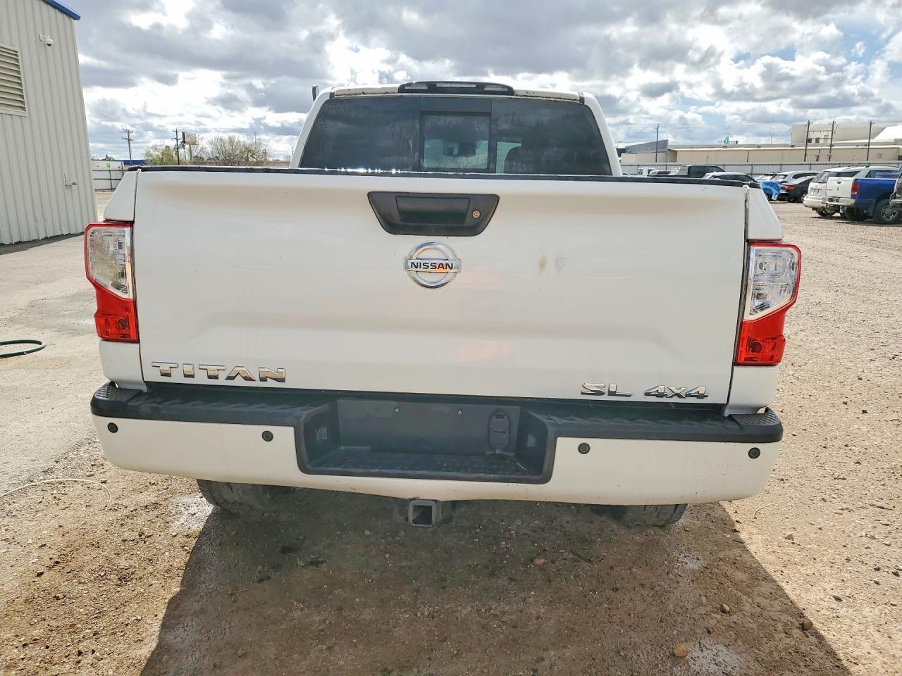 2019 Nissan Titan sv