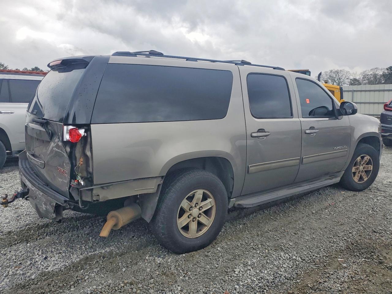 2012 GMC Yukon xl C1500 sle