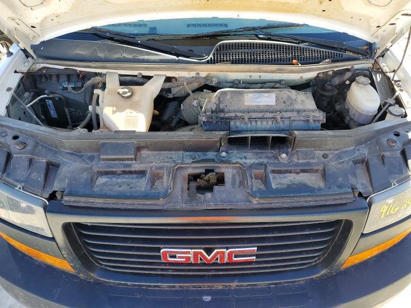 2021 GMC Savana BOX Truck