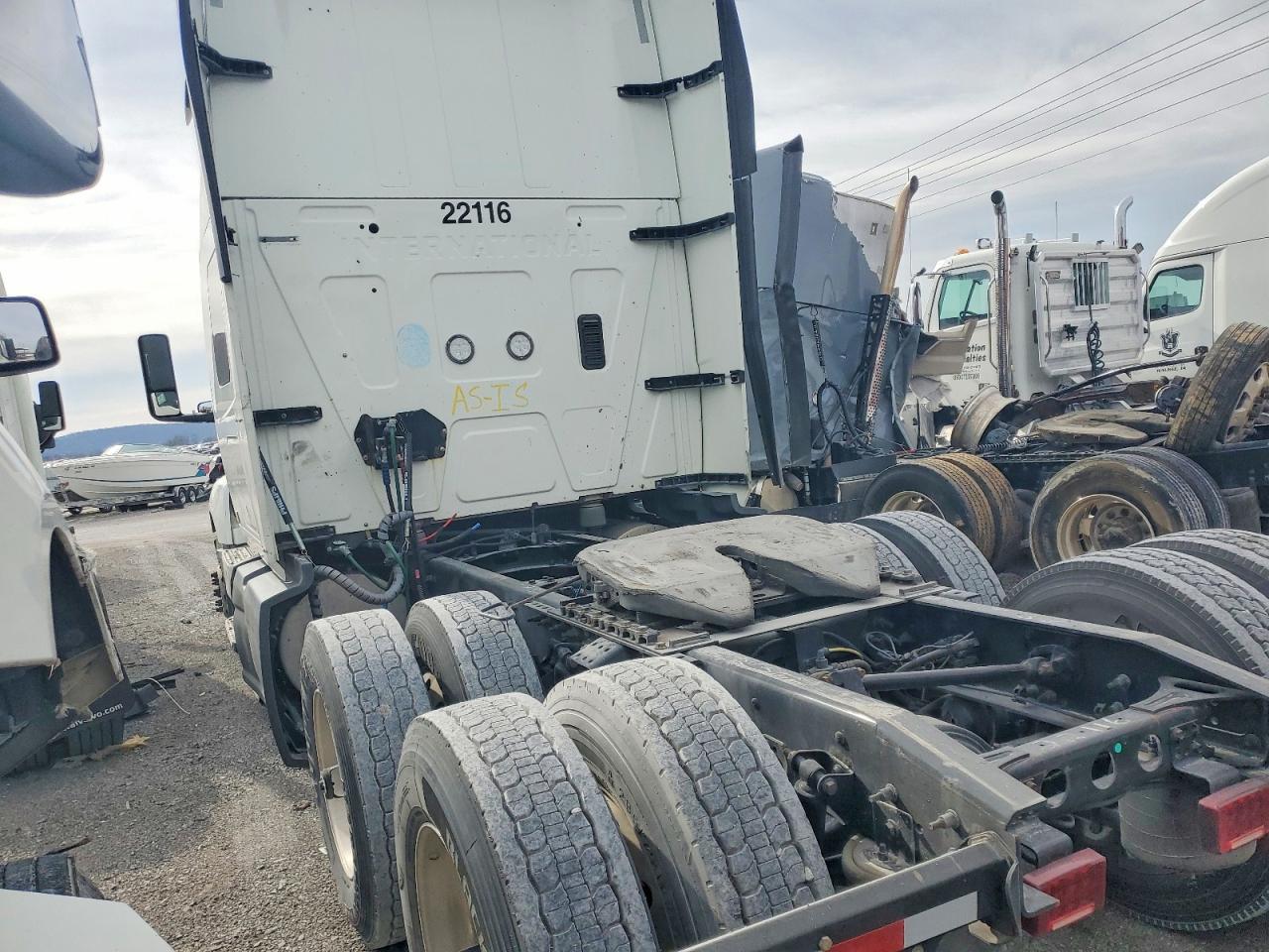 2022 International LT625 Semi Truck