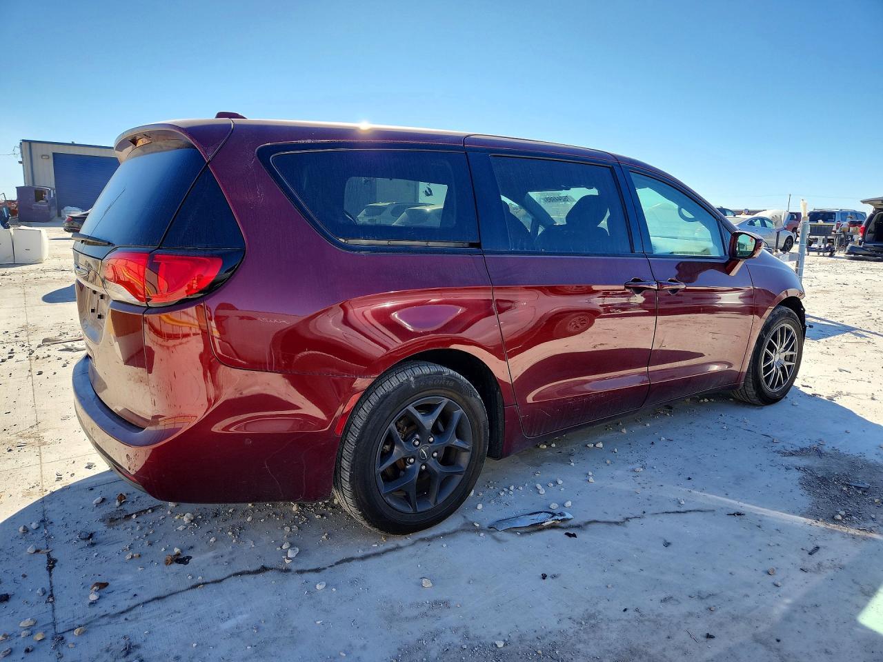 2020 Chrysler Pacifica Touring