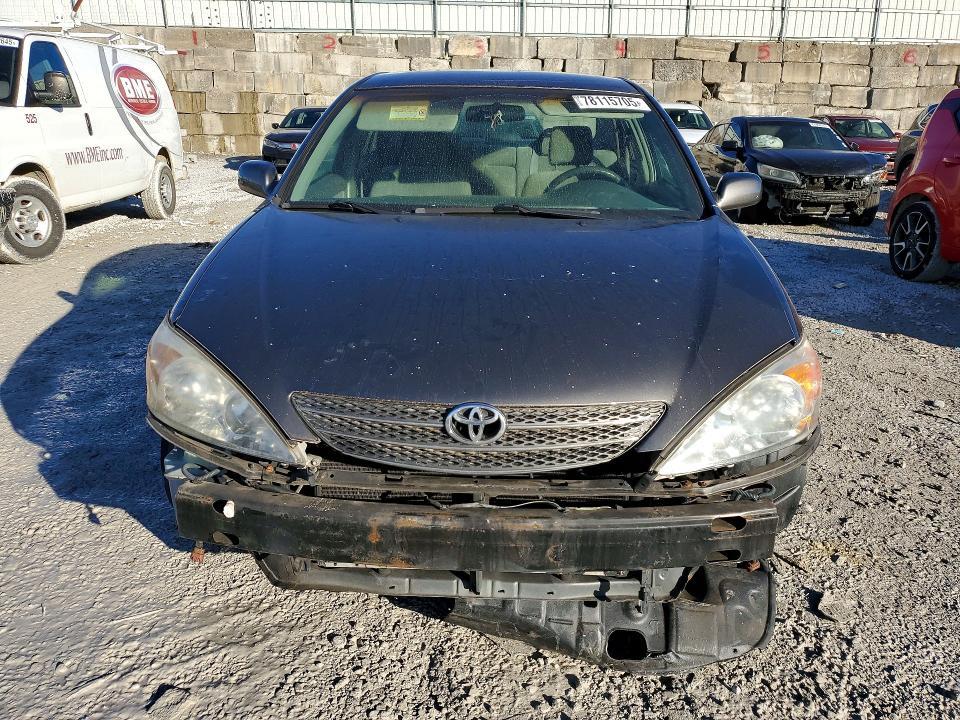 2003 Toyota Camry le