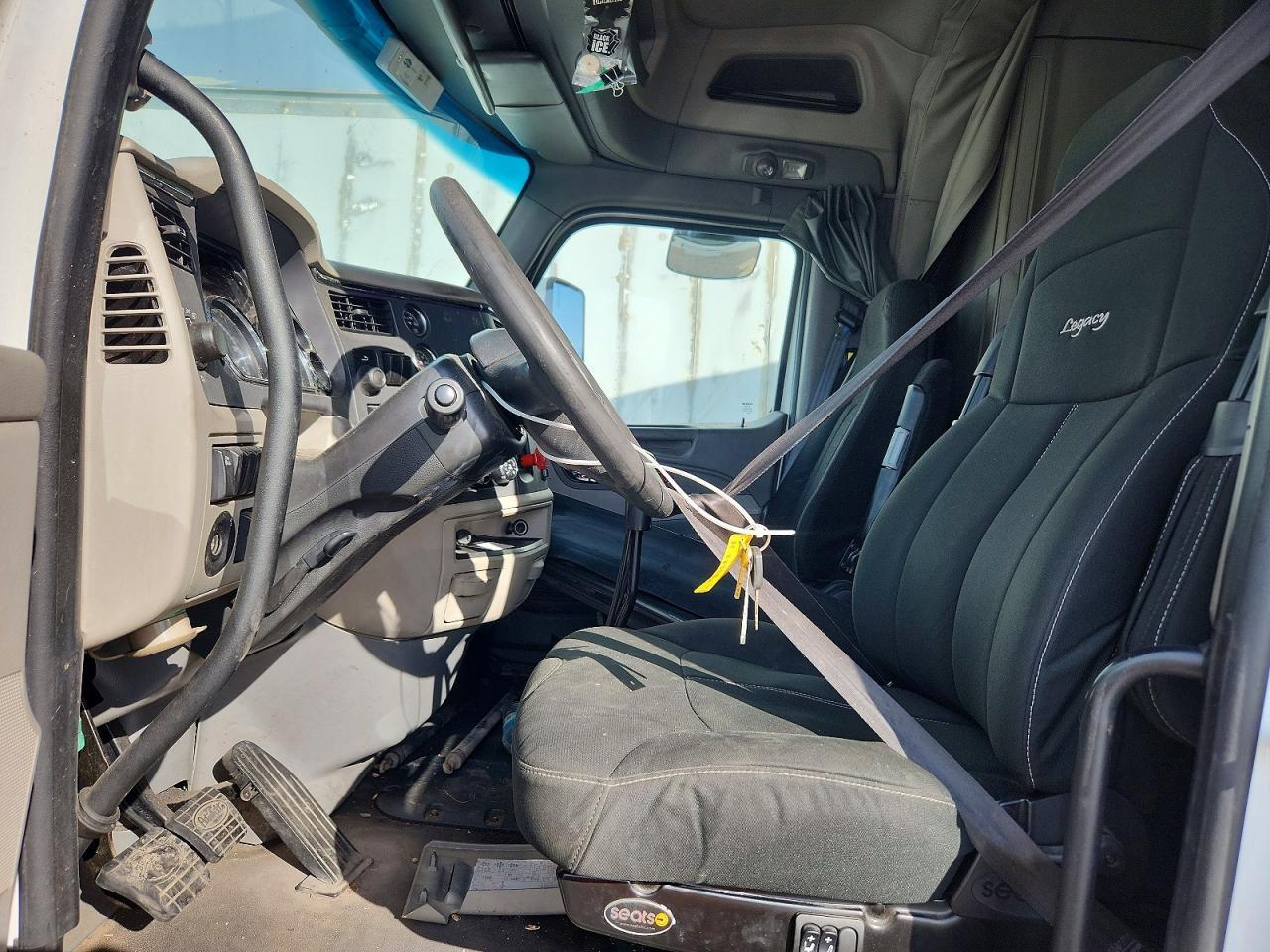2019 Peterbilt 579 Semi Truck