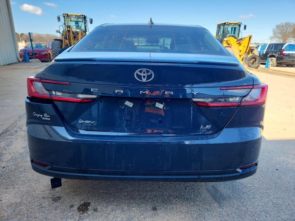 2026 Toyota Camry le