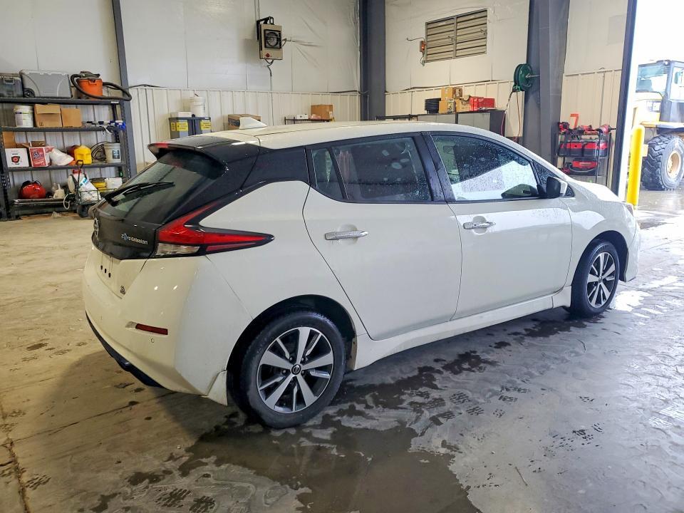 2022 Nissan Leaf s Plus
