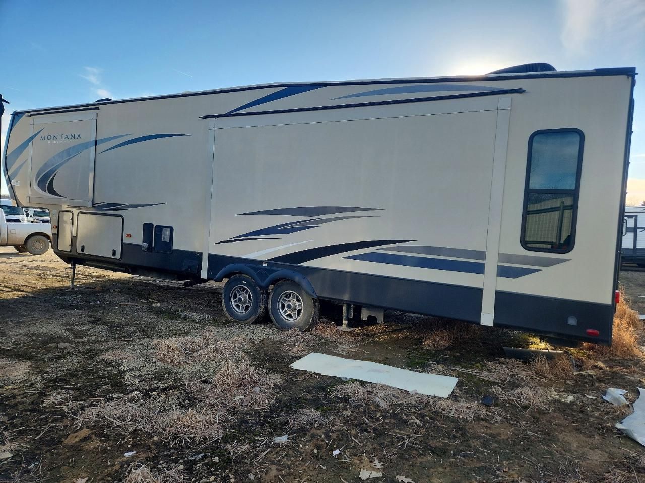 2019 Keystone Montana Camper
