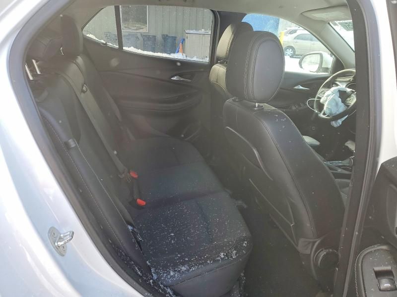 2022 Buick Encore gx Select