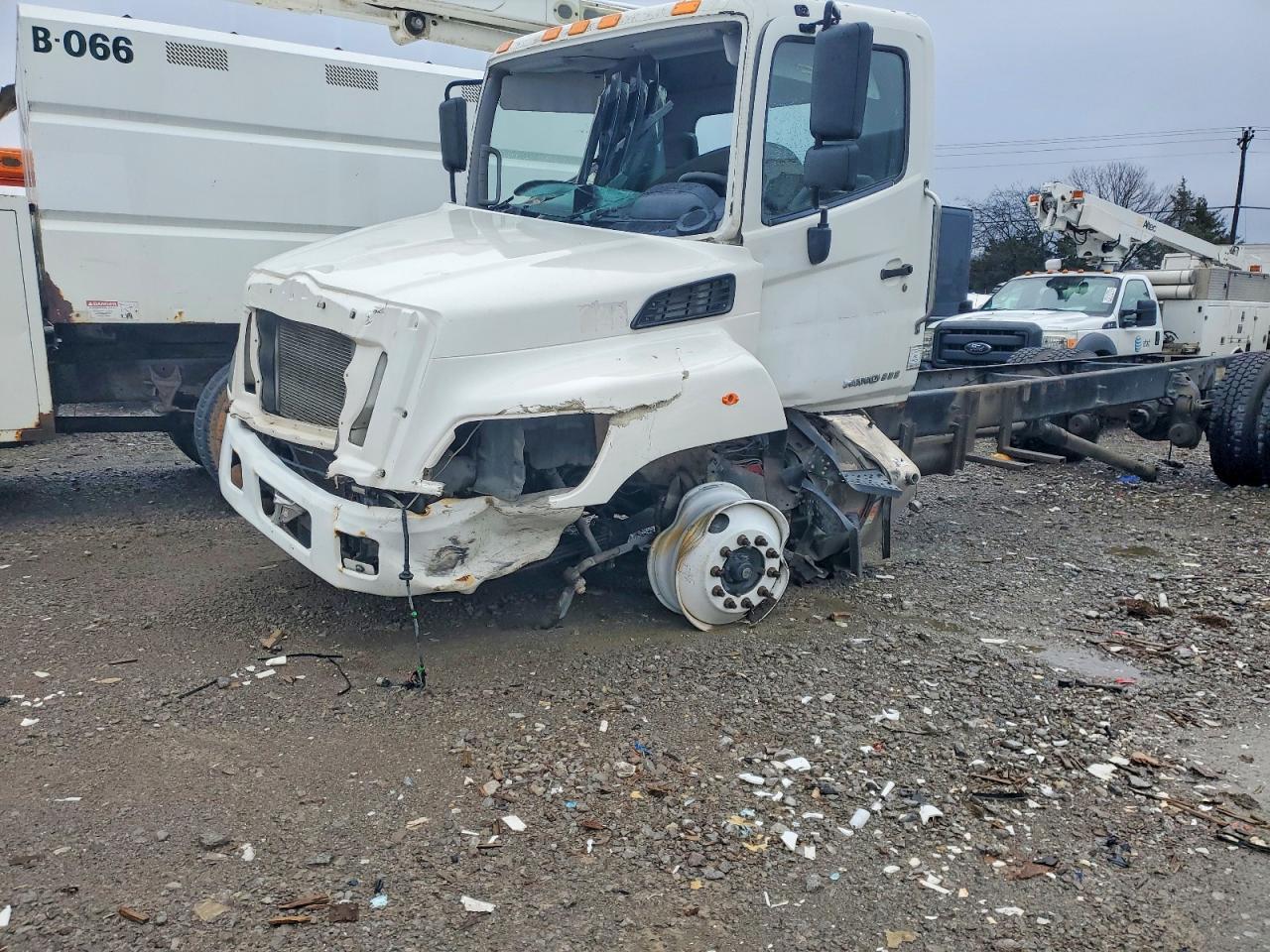 2019 Hino 338 Truck Cab AND Chassis