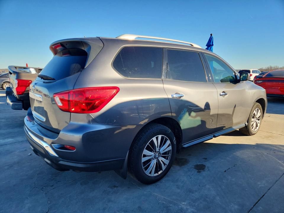 2018 Nissan Pathfinder s