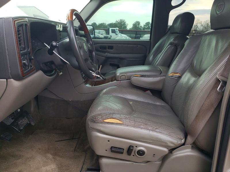 2004 Cadillac Escalade Luxury