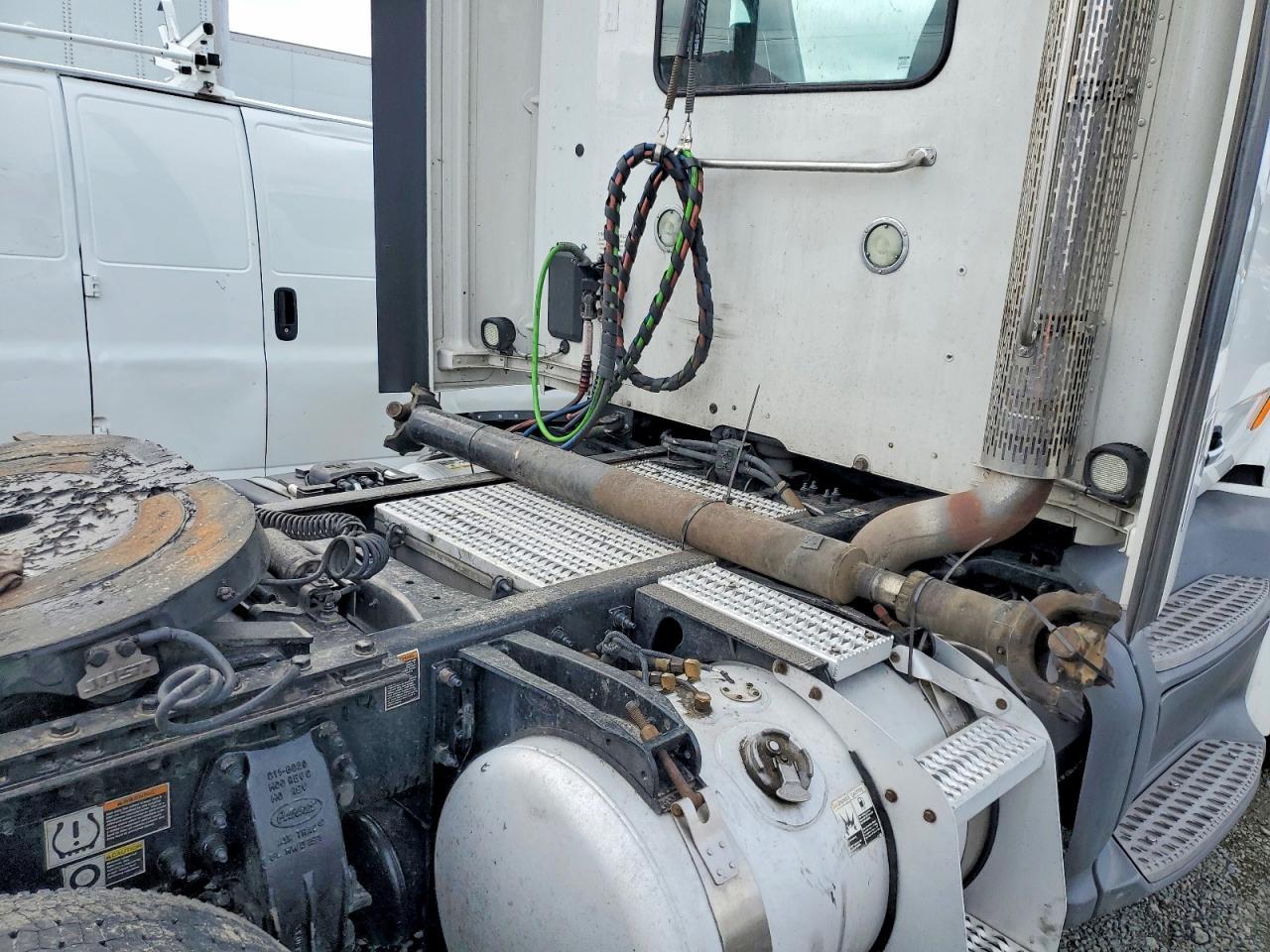 2018 Peterbilt 579 Semi Truck