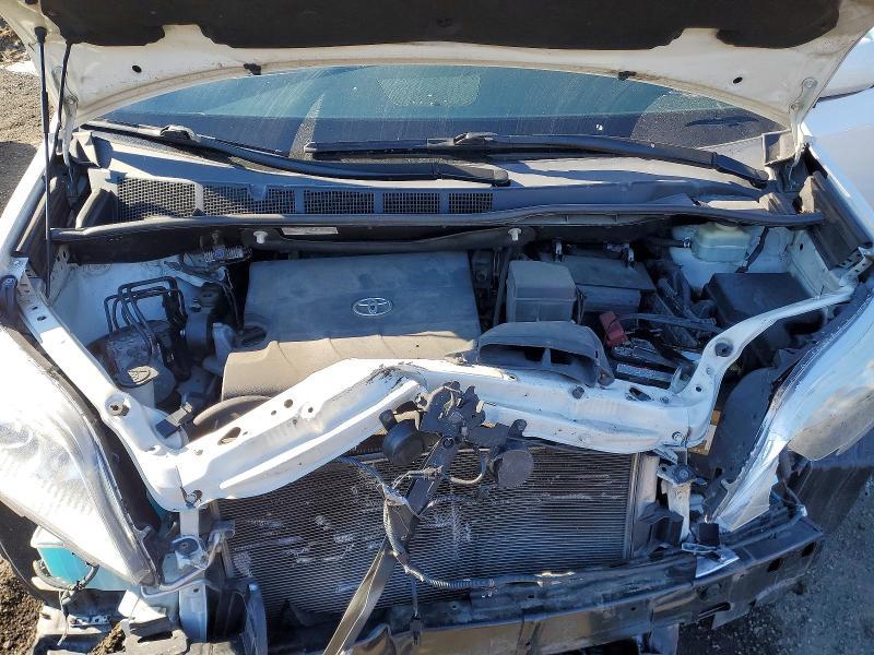 2016 Toyota Sienna xle